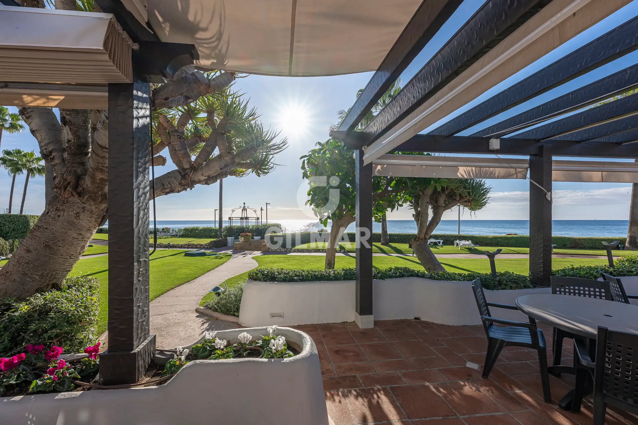 Apartment in Estepona Este - Málaga