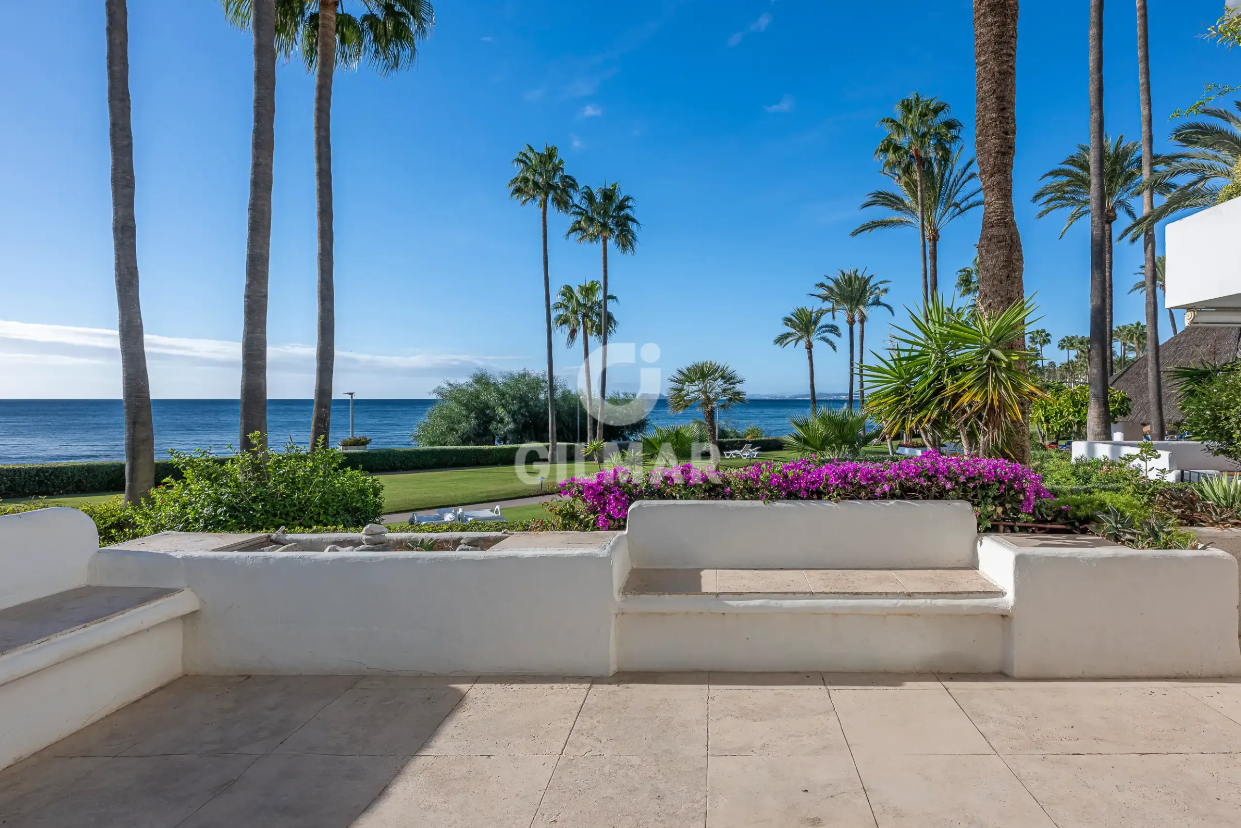 Apartment in Estepona Este - Málaga