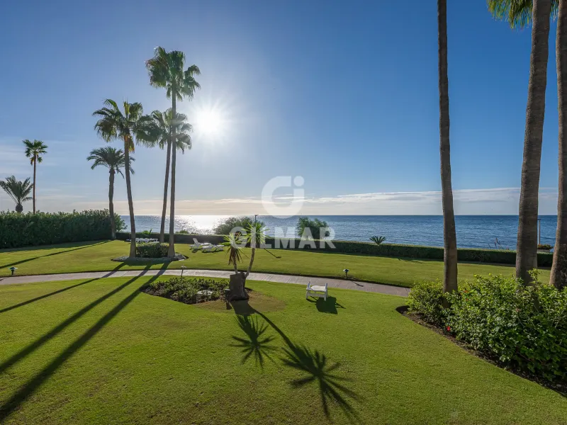 Apartment in Estepona Este - Málaga