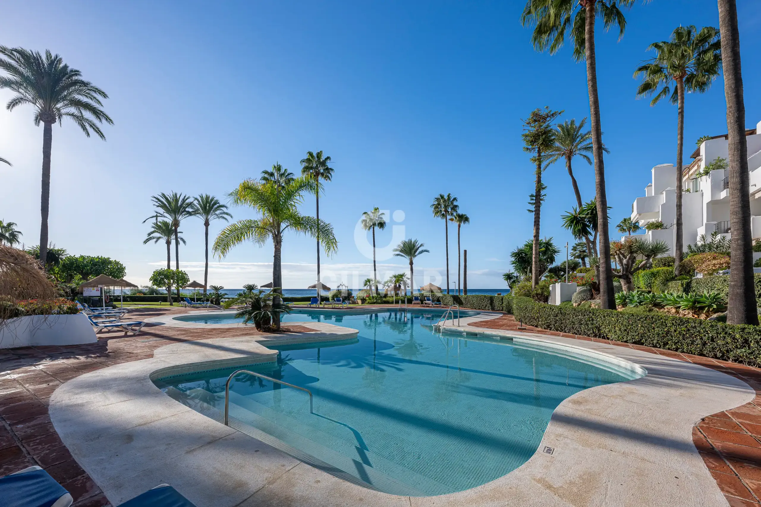 Apartment in Estepona Este - Málaga