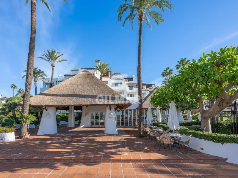 Apartment in Estepona Este - Málaga