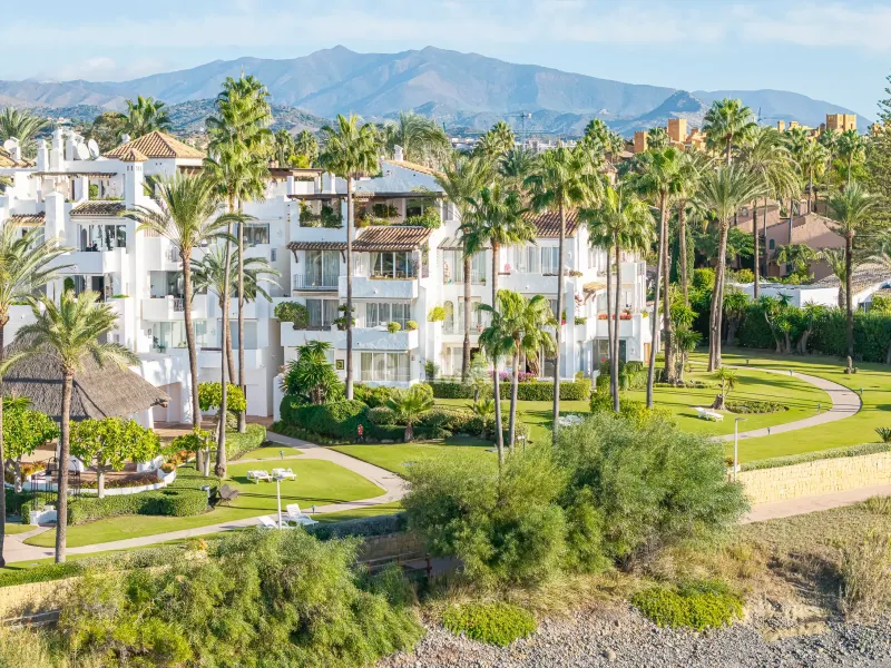 Apartment in Estepona Este - Málaga