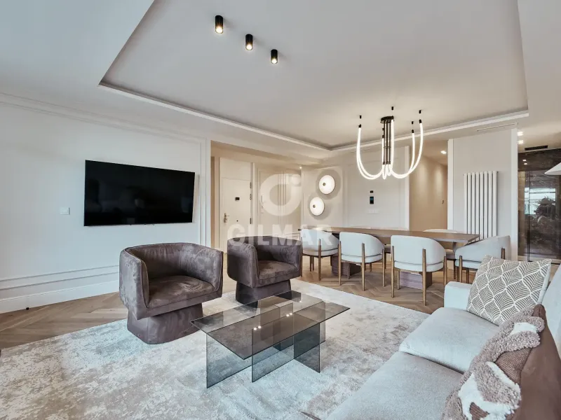 Apartment in Castellana - Madrid