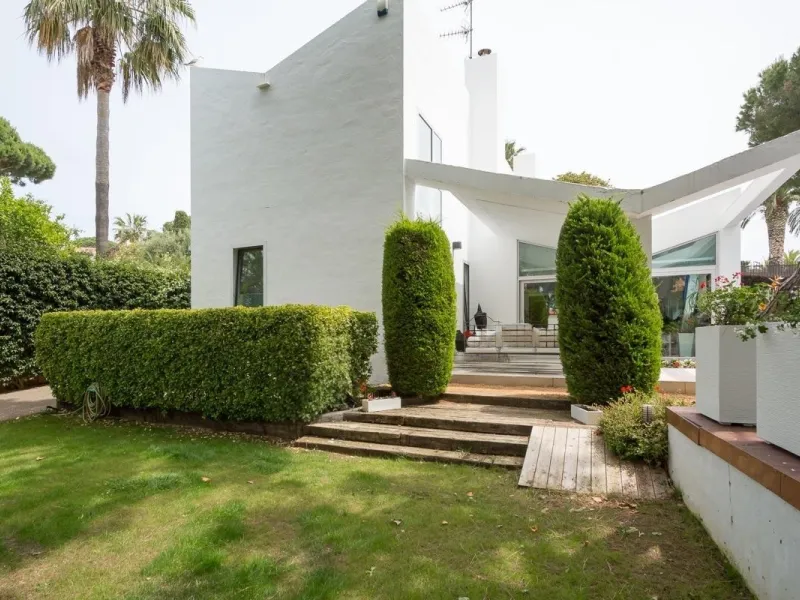 Exclusive Renovated Villa in a Prestigious Urbanization La Gavina, S’Agaró, Costa Brava
