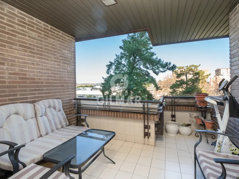 Apartment in Mirasierra - Madrid