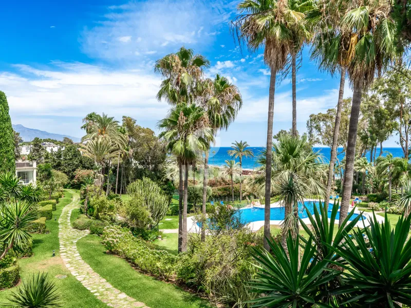 Townhouse in Estepona Este - Málaga