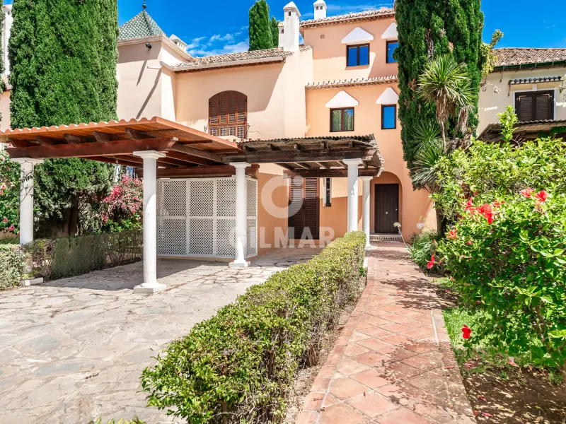 Townhouse in Estepona Este - Málaga
