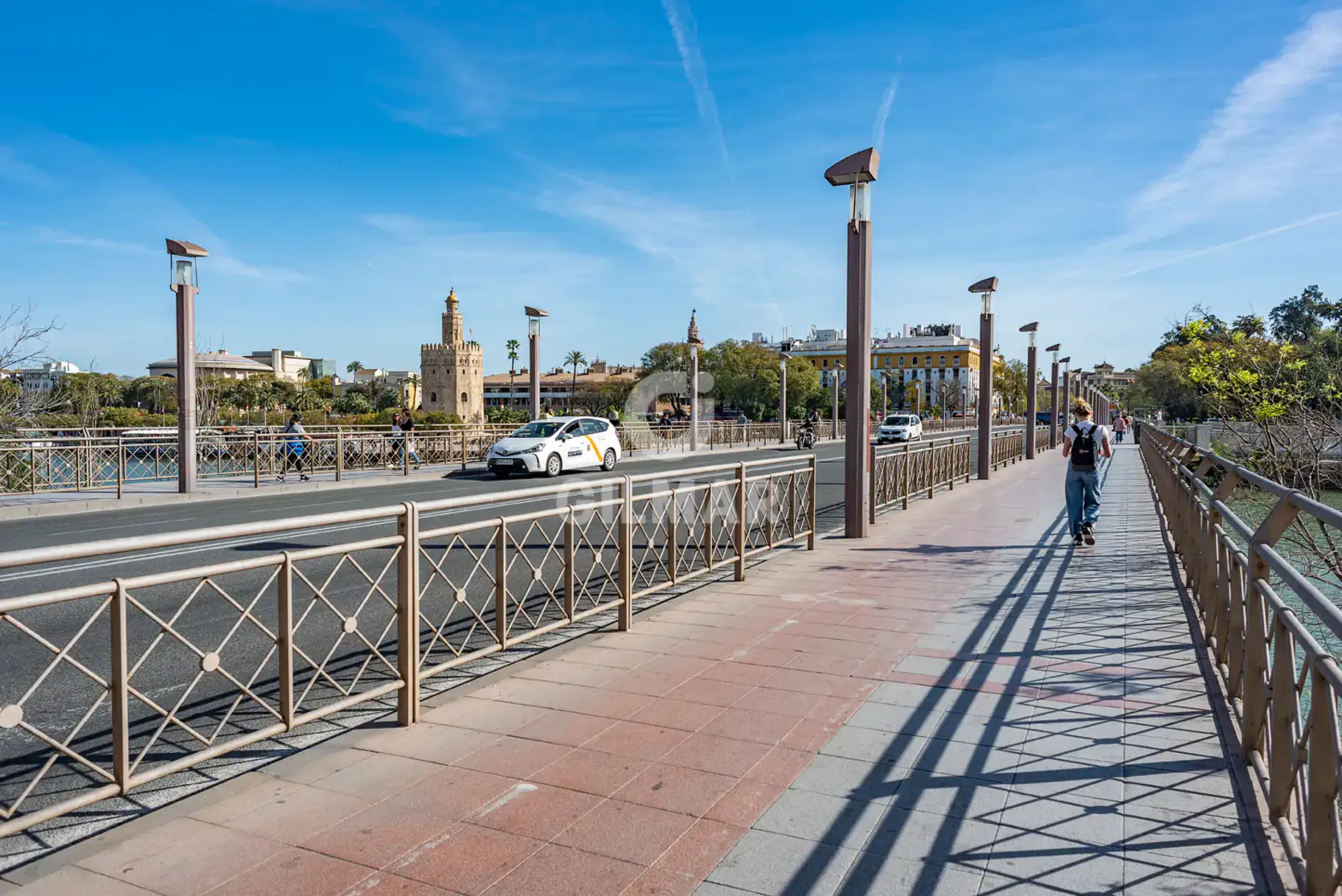 Piso en Los Remedios - Sevilla