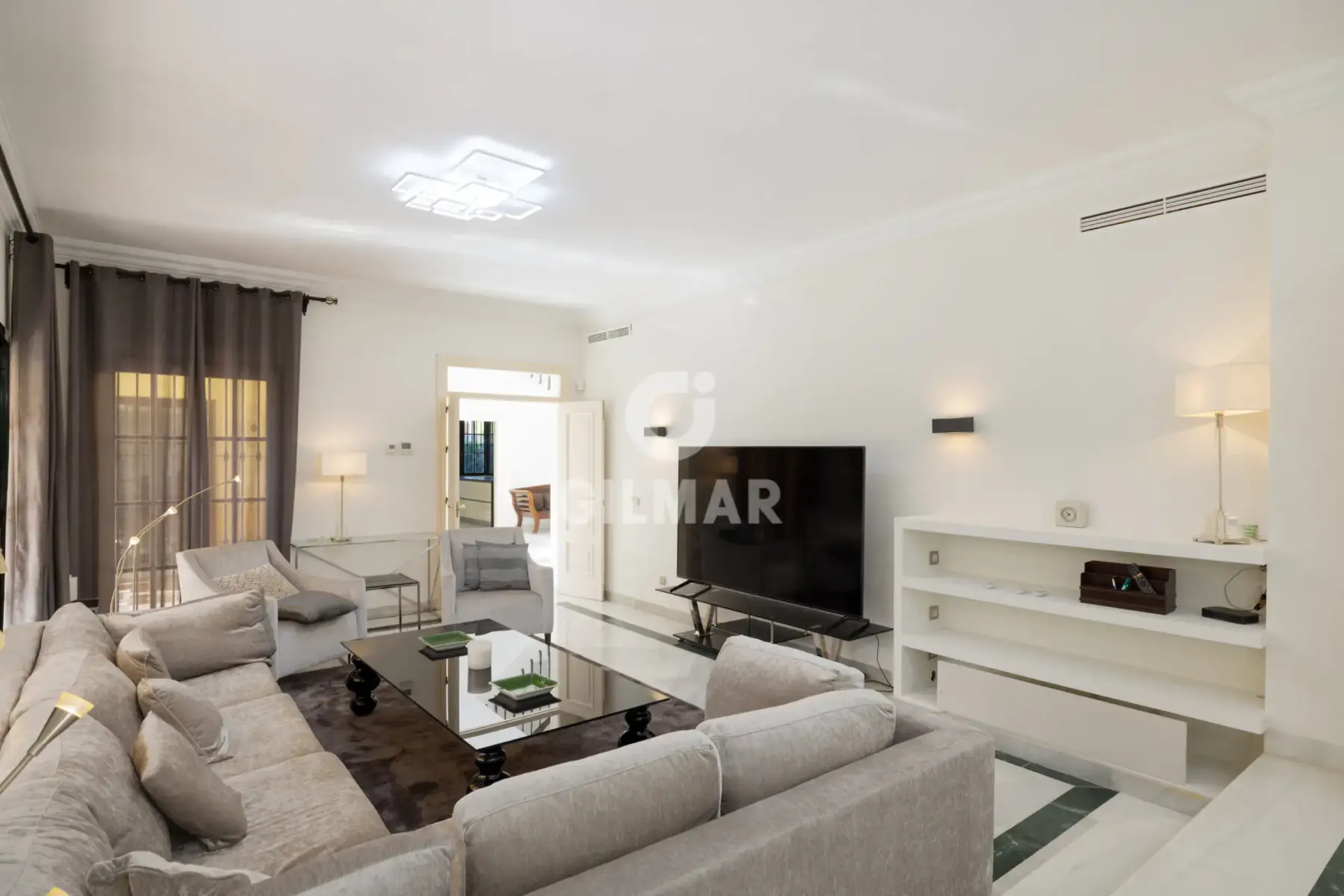 Chalet Independiente en Estepona Este - Málaga