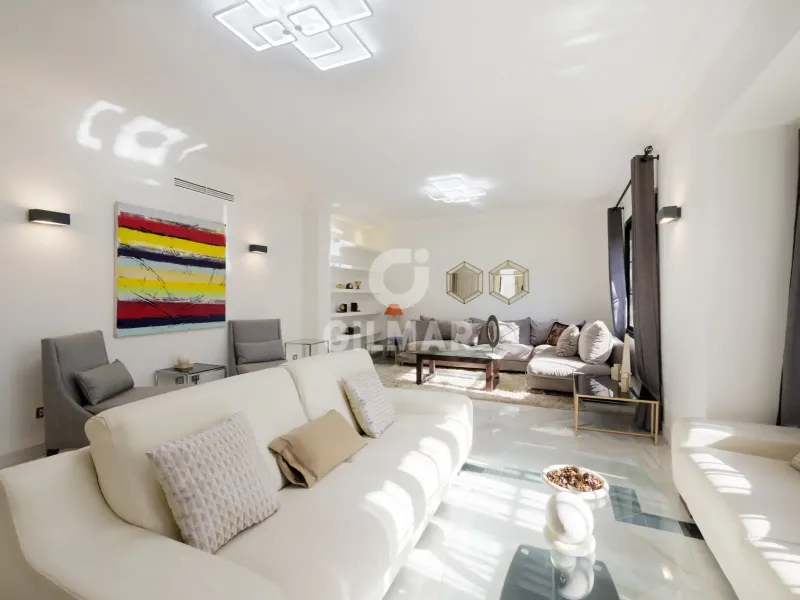 Chalet Independiente en Estepona Este - Málaga