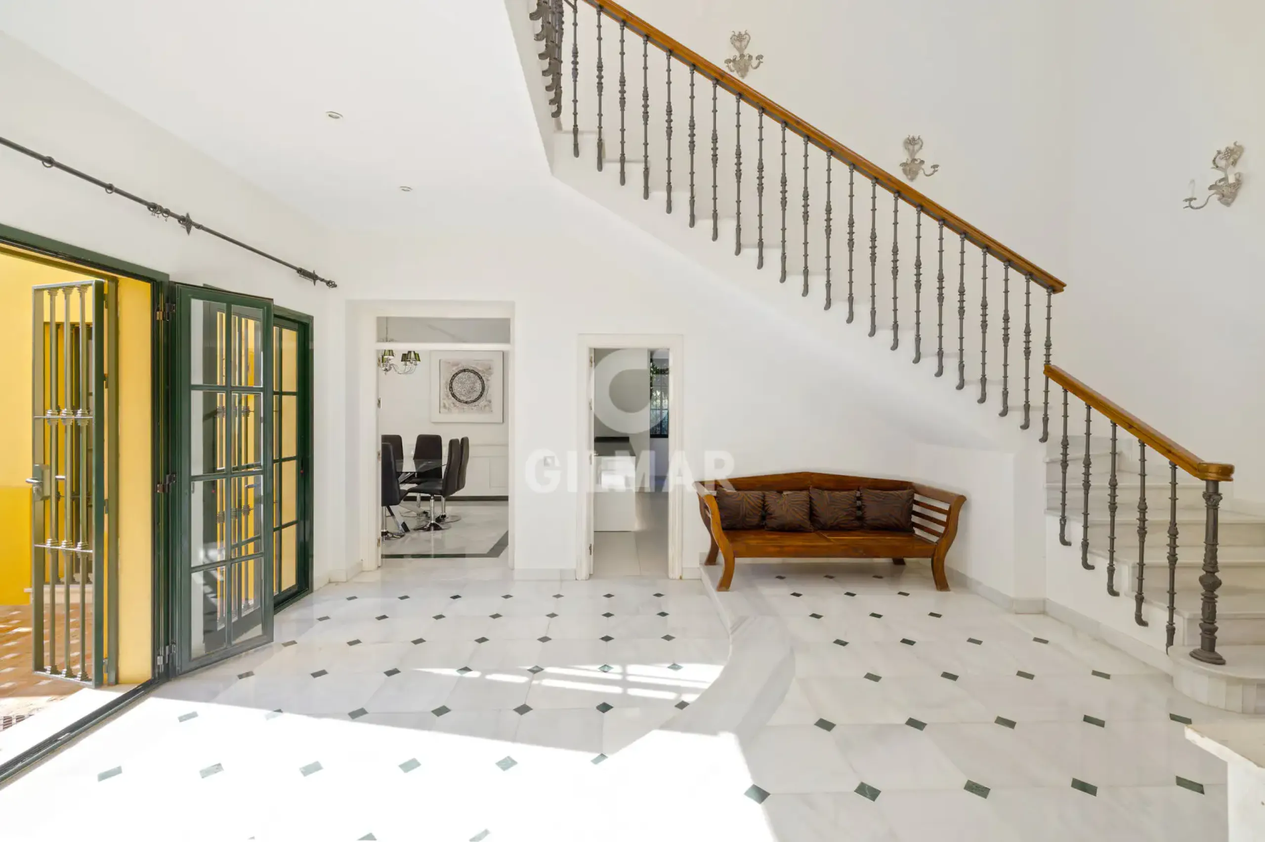 Chalet Independiente en Estepona Este - Málaga