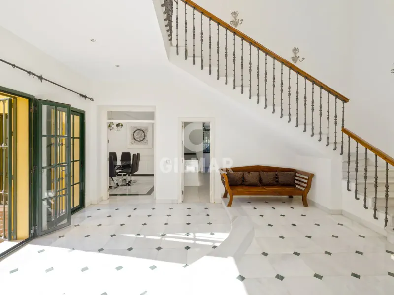 Chalet Independiente en Estepona Este - Málaga
