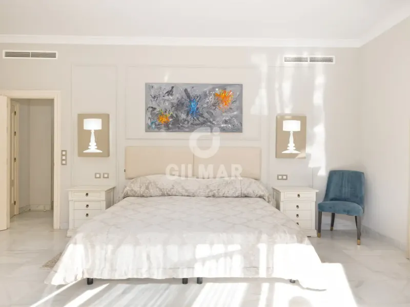 Chalet Independiente en Estepona Este - Málaga