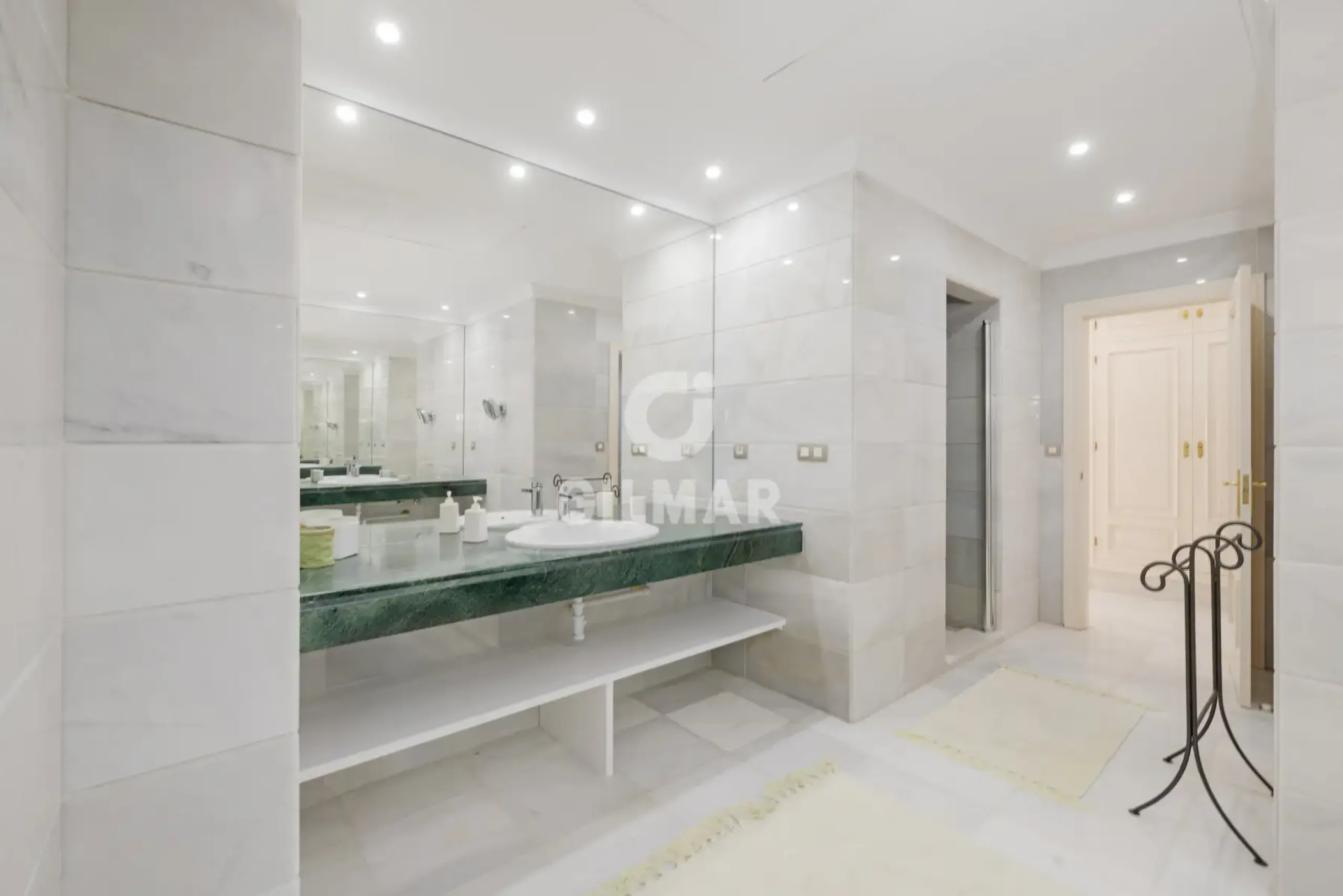 Chalet Independiente en Estepona Este - Málaga