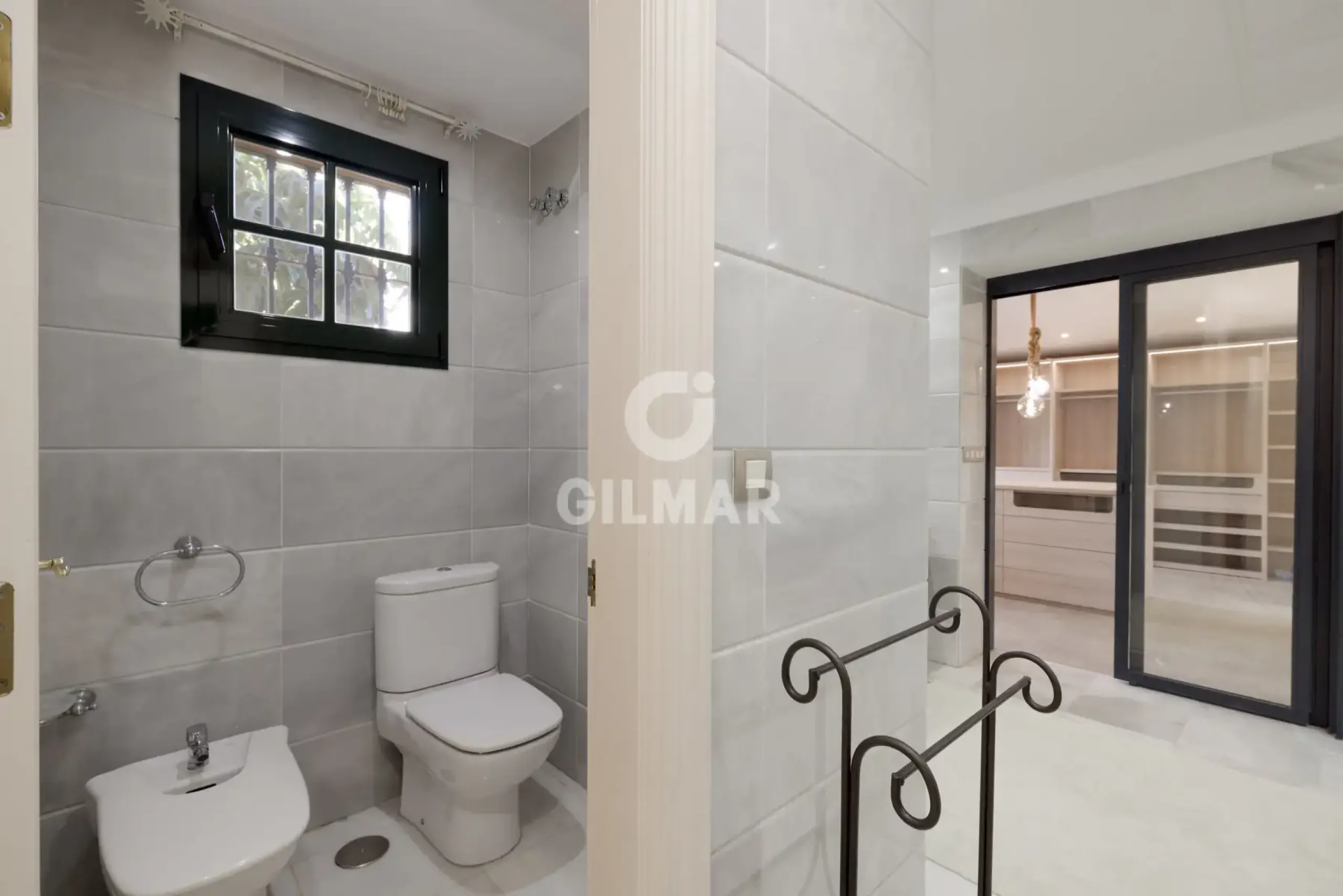 Chalet Independiente en Estepona Este - Málaga