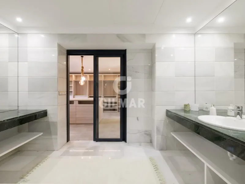 Chalet Independiente en Estepona Este - Málaga