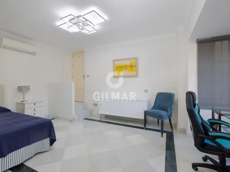 Chalet Independiente en Estepona Este - Málaga