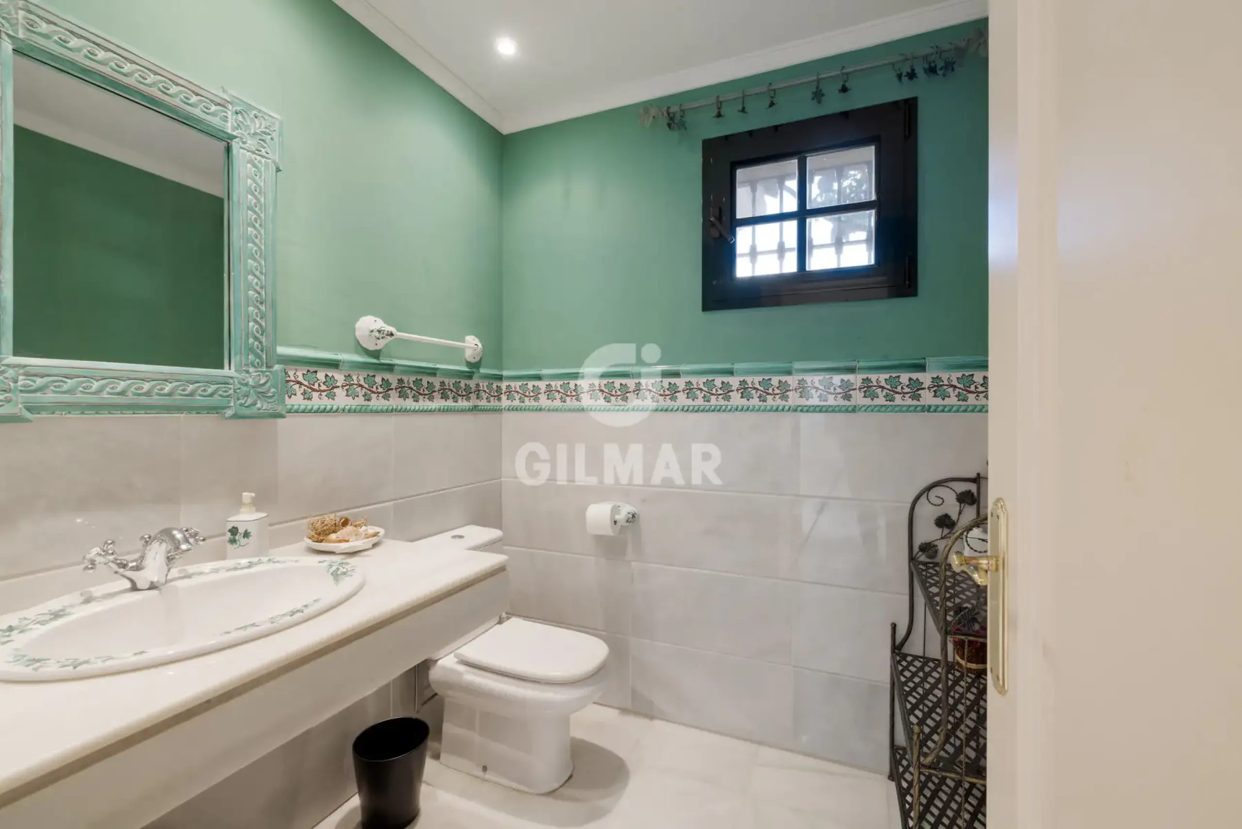 Chalet Independiente en Estepona Este - Málaga