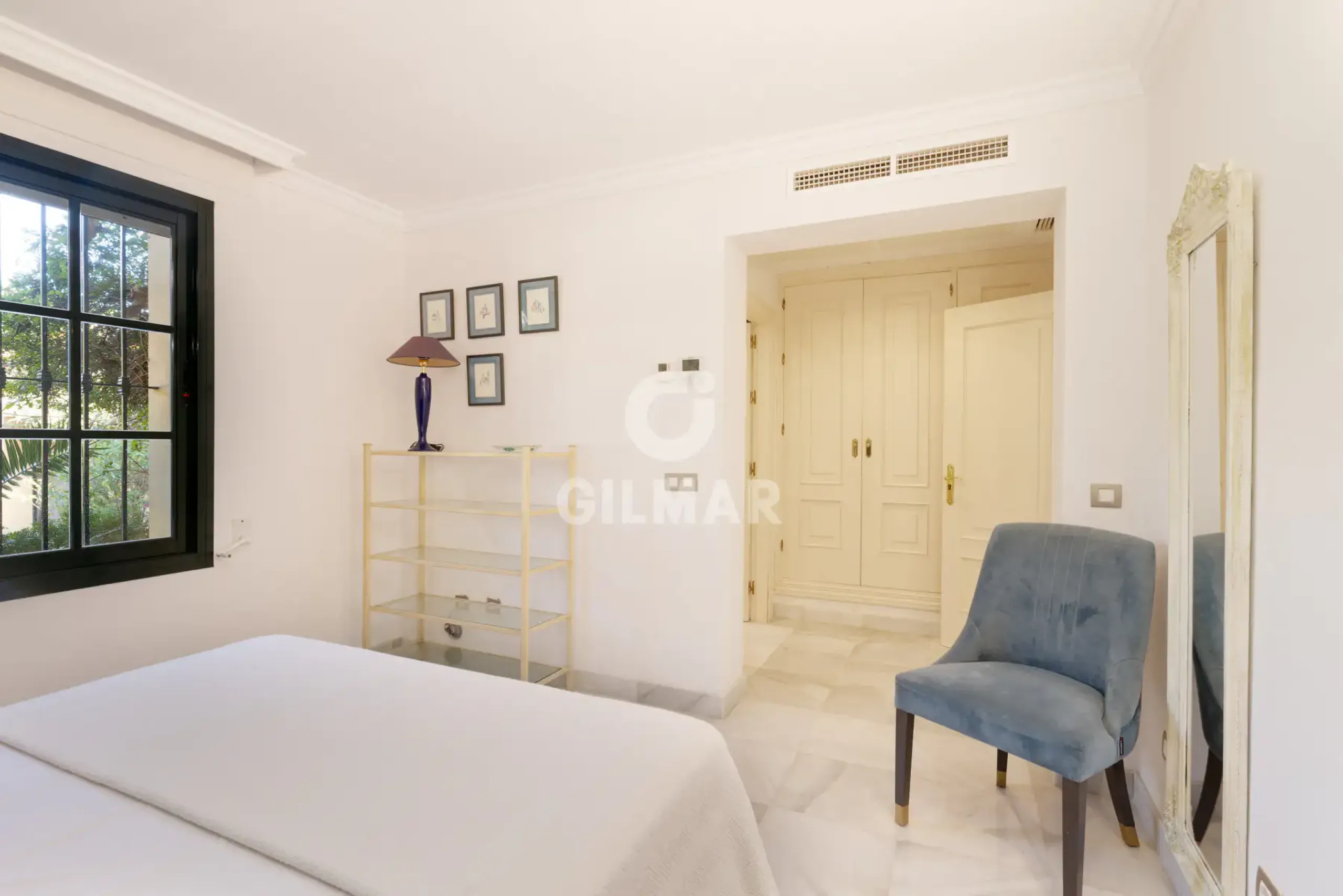 Chalet Independiente en Estepona Este - Málaga