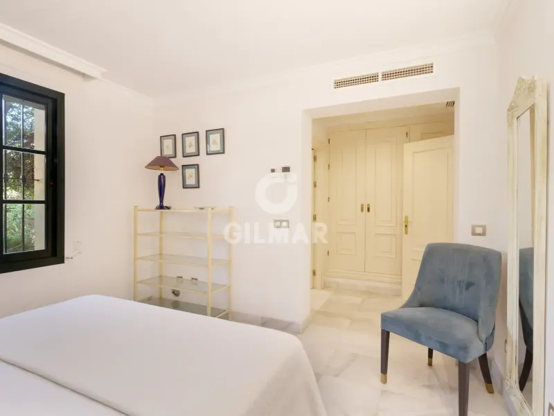 Chalet Independiente en Estepona Este - Málaga