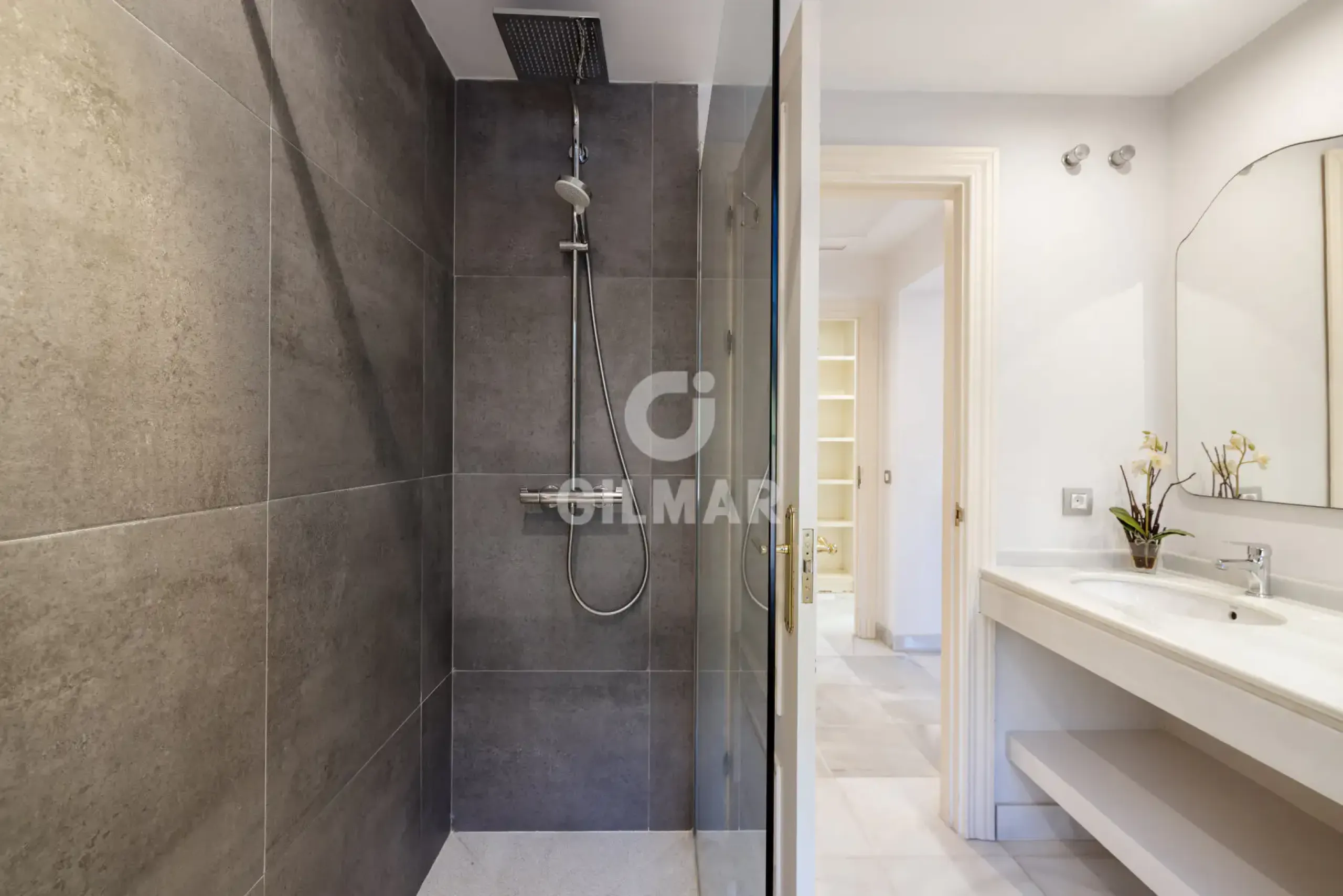 Chalet Independiente en Estepona Este - Málaga
