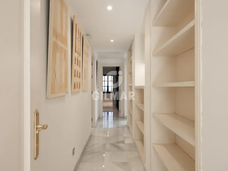 Chalet Independiente en Estepona Este - Málaga