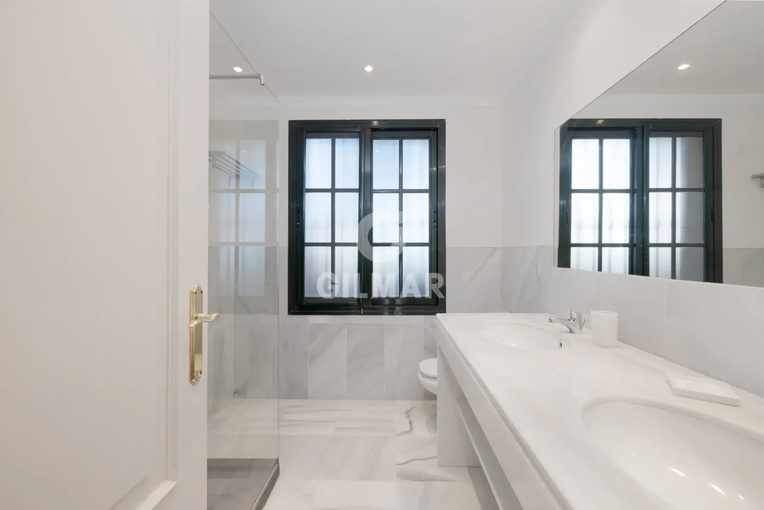 Chalet Independiente en Estepona Este - Málaga