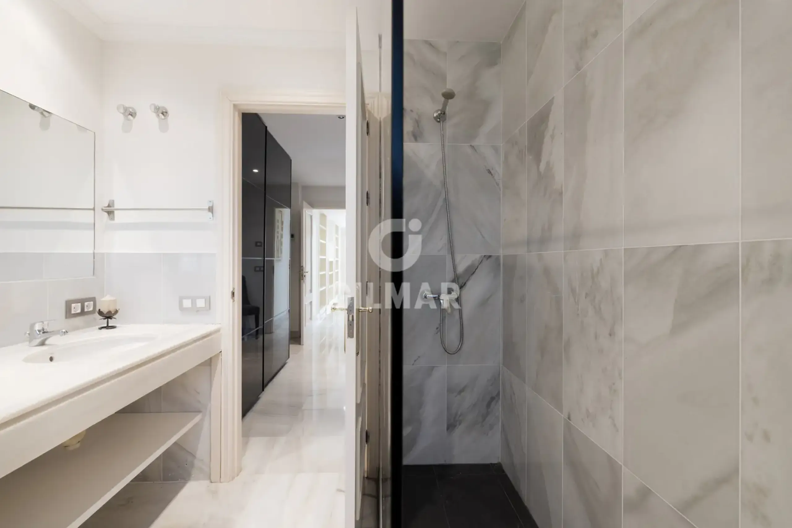 Chalet Independiente en Estepona Este - Málaga