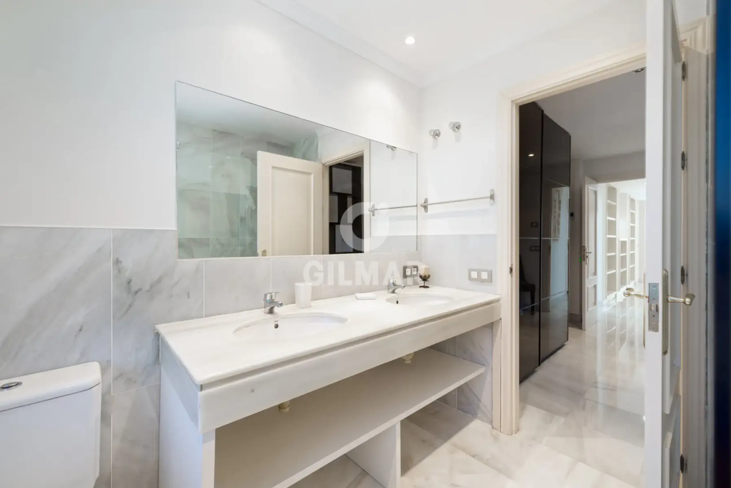 Chalet Independiente en Estepona Este - Málaga