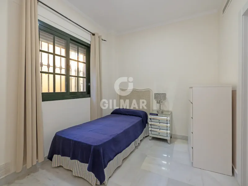 Chalet Independiente en Estepona Este - Málaga