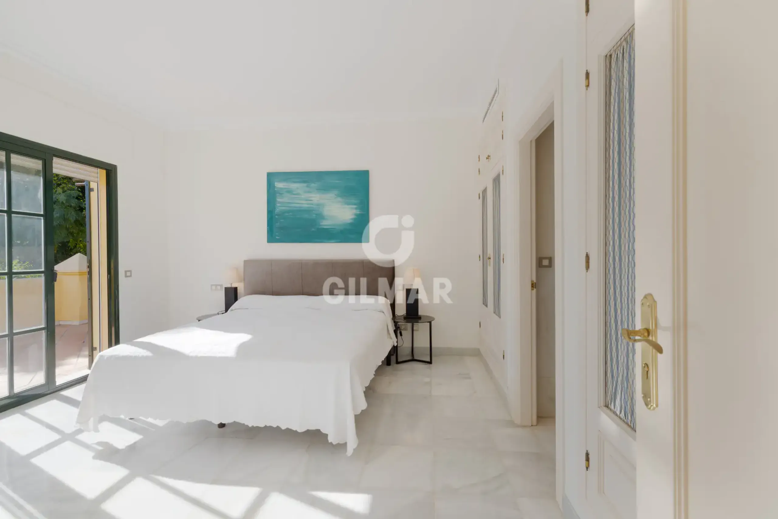 Chalet Independiente en Estepona Este - Málaga