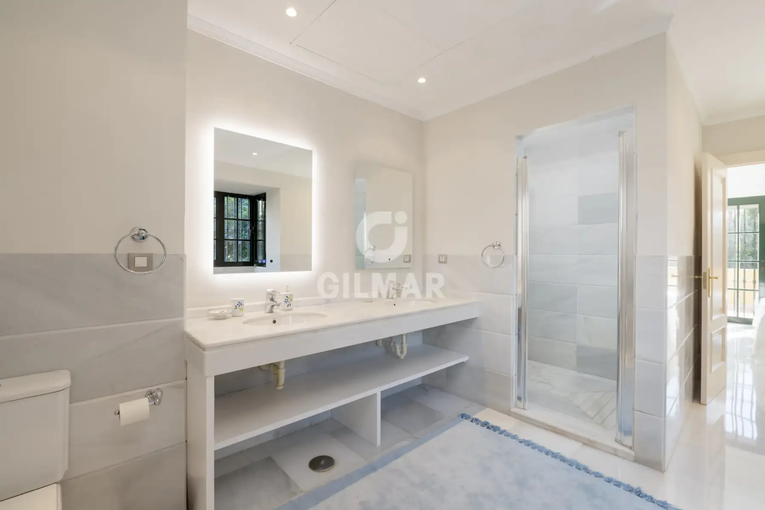 Chalet Independiente en Estepona Este - Málaga