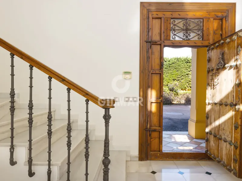 Chalet Independiente en Estepona Este - Málaga