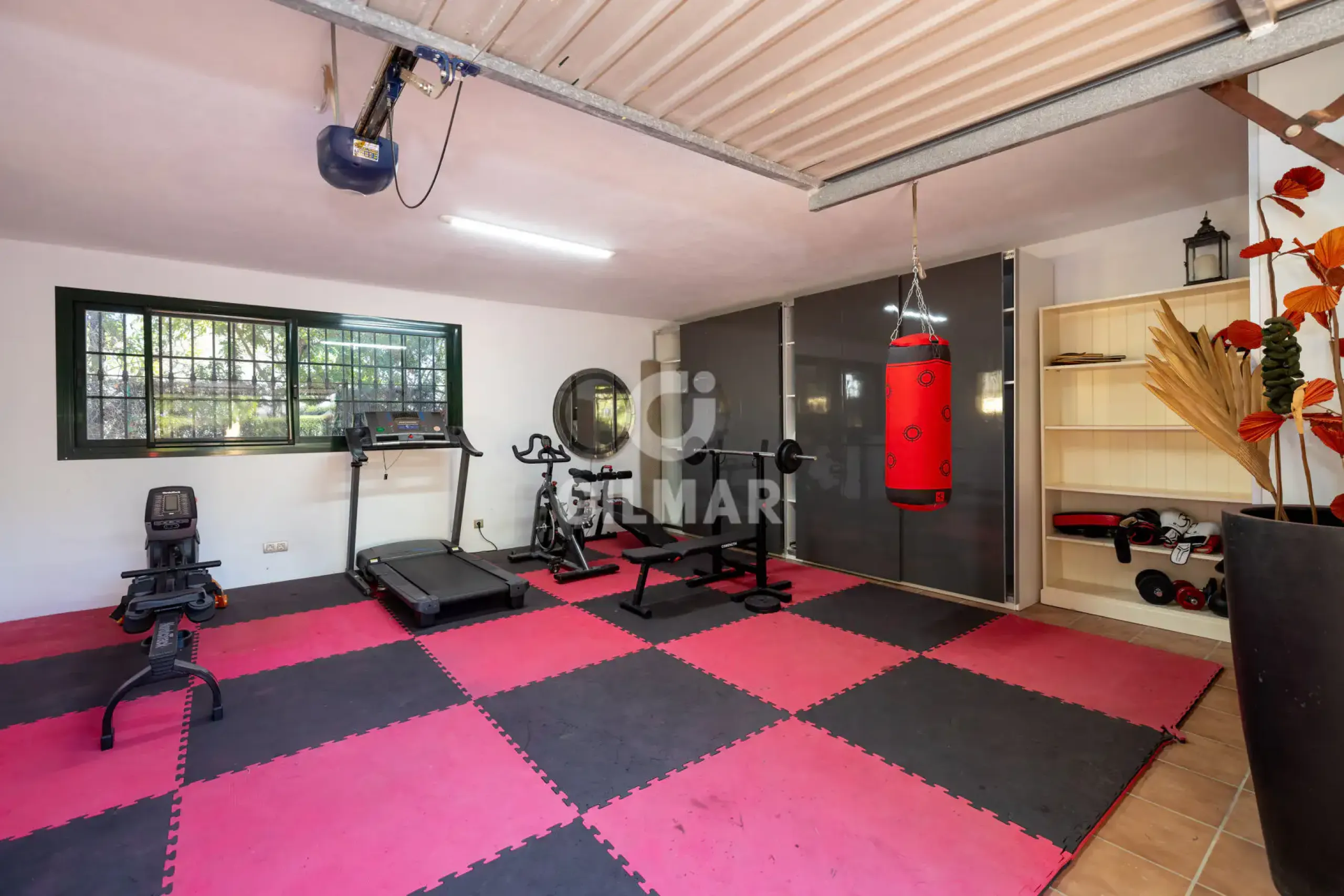 Chalet Independiente en Estepona Este - Málaga