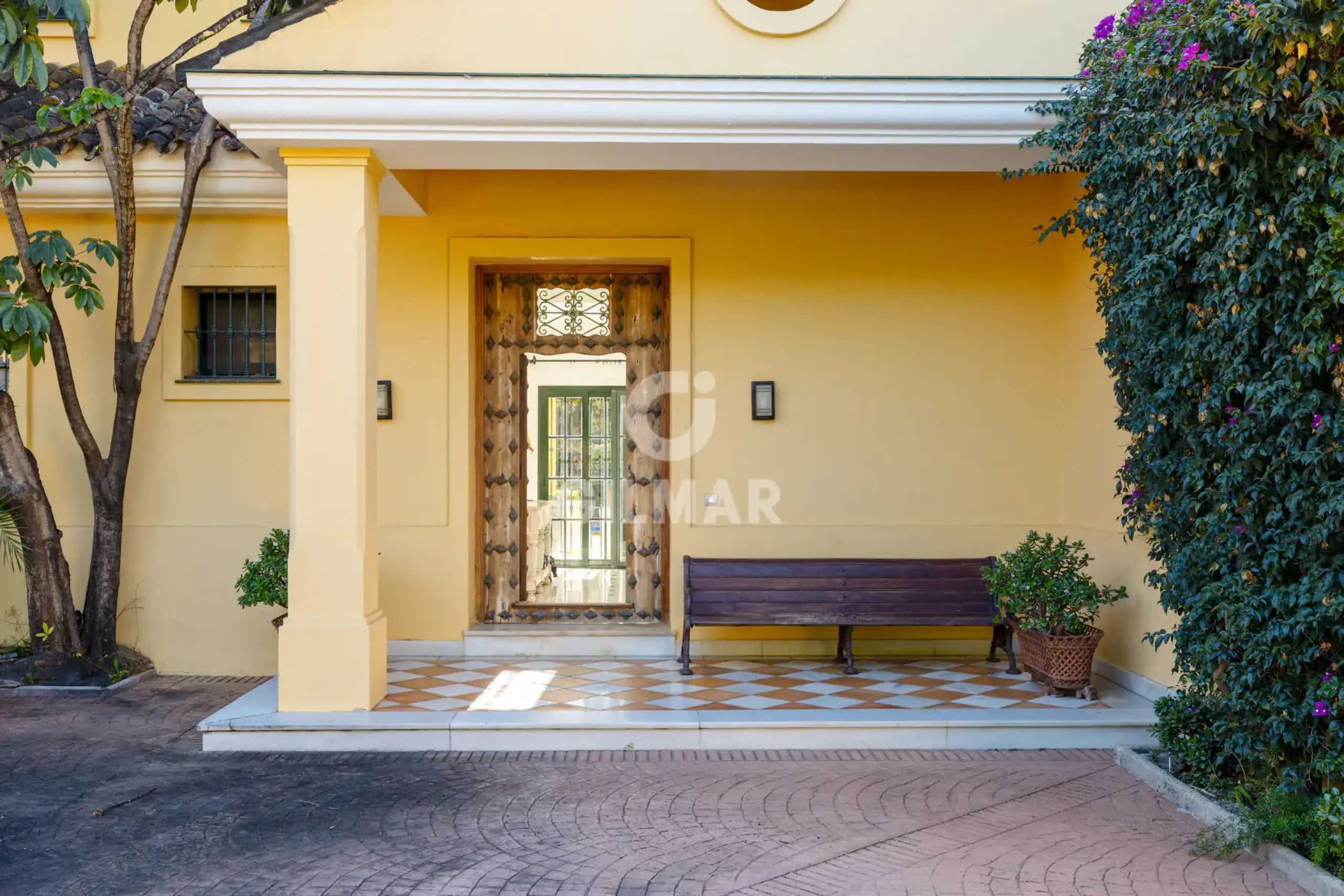 Chalet Independiente en Estepona Este - Málaga