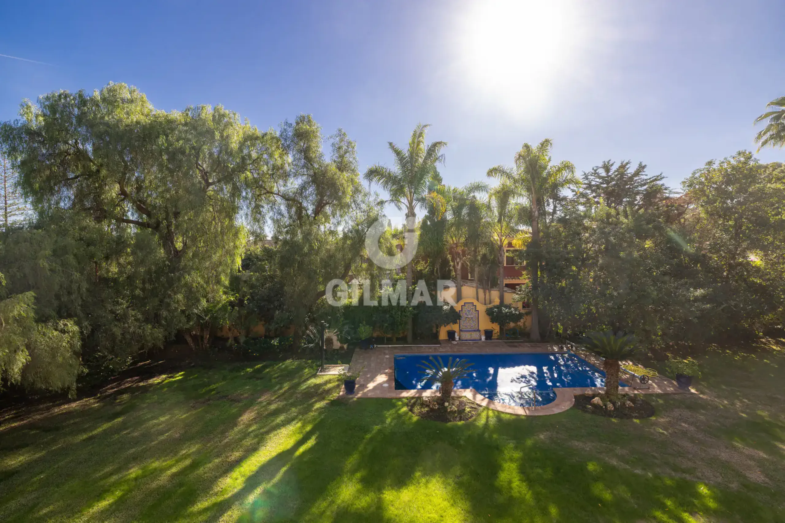 Chalet Independiente en Estepona Este - Málaga