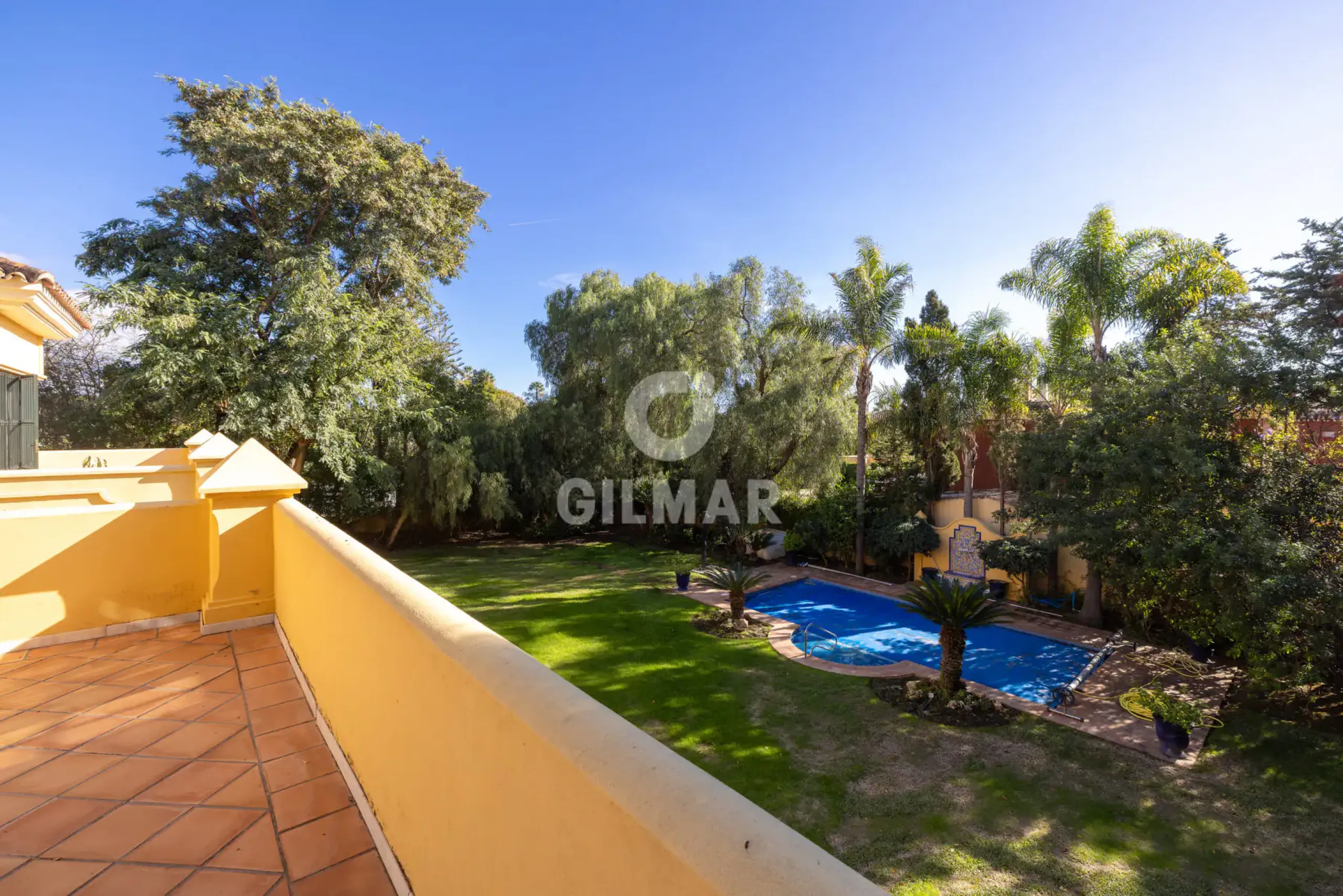 Chalet Independiente en Estepona Este - Málaga