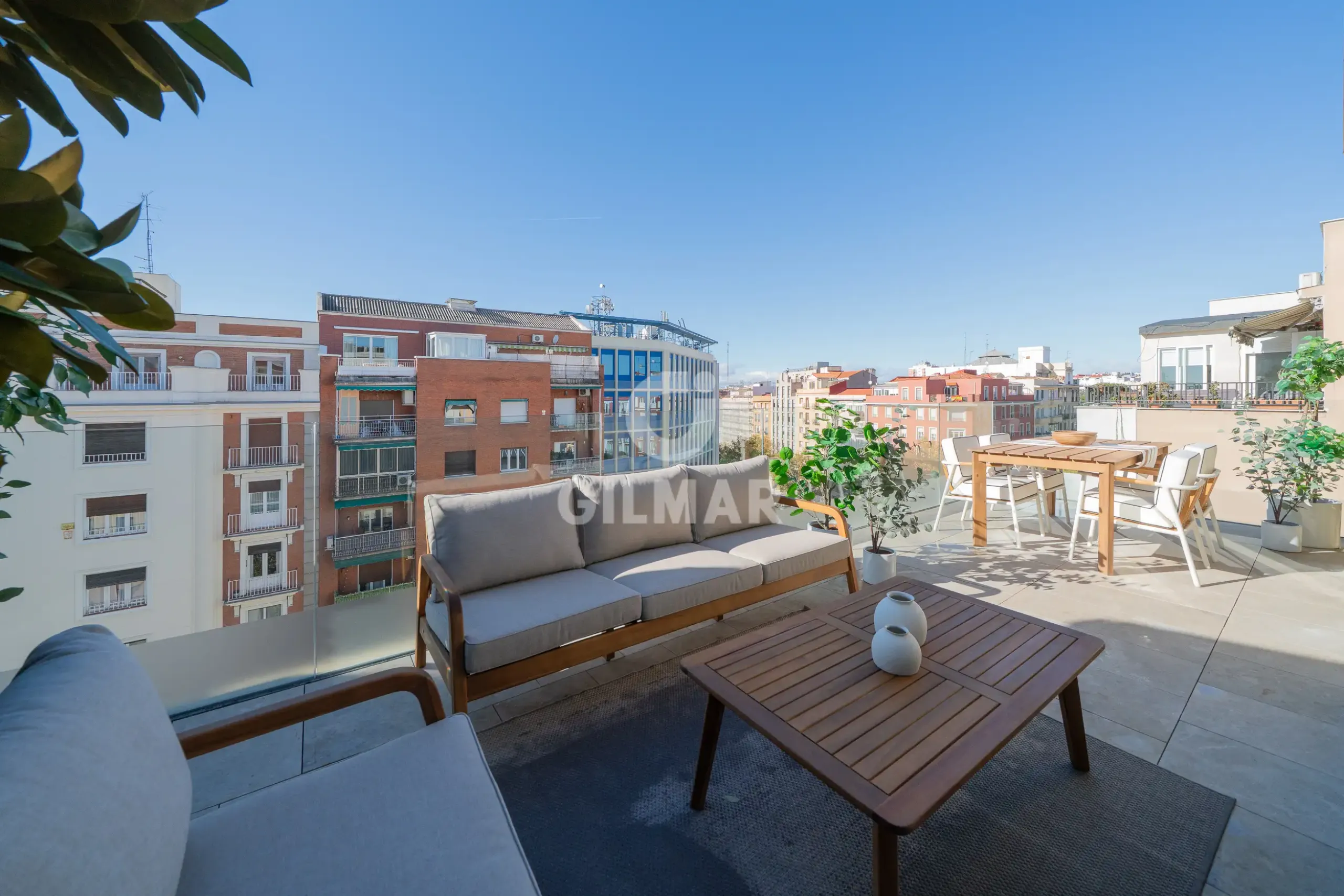 Duplex penthouse in Trafalgar - Madrid