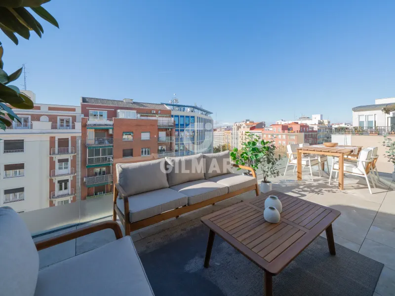 Duplex penthouse in Trafalgar - Madrid