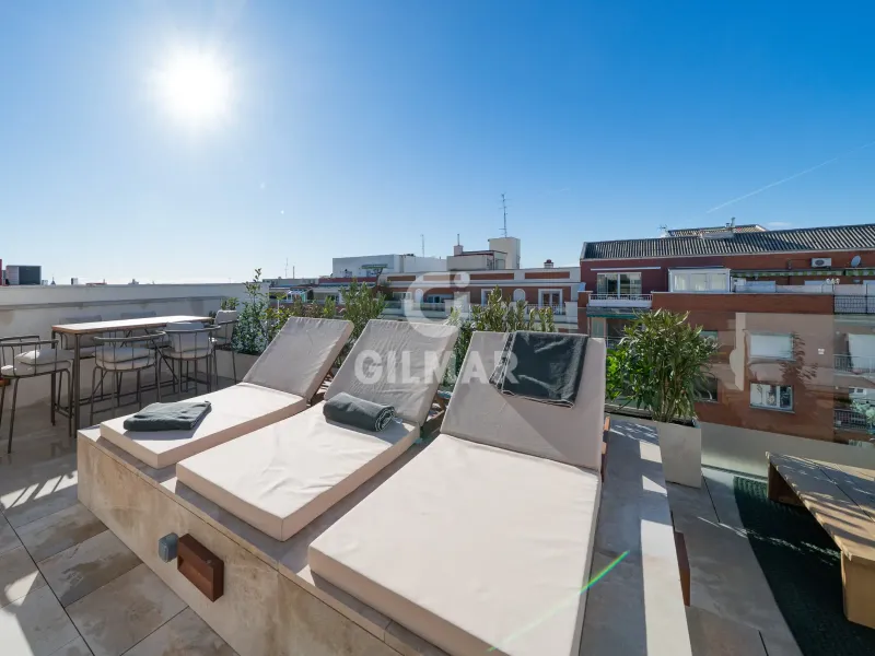 Duplex penthouse in Trafalgar - Madrid