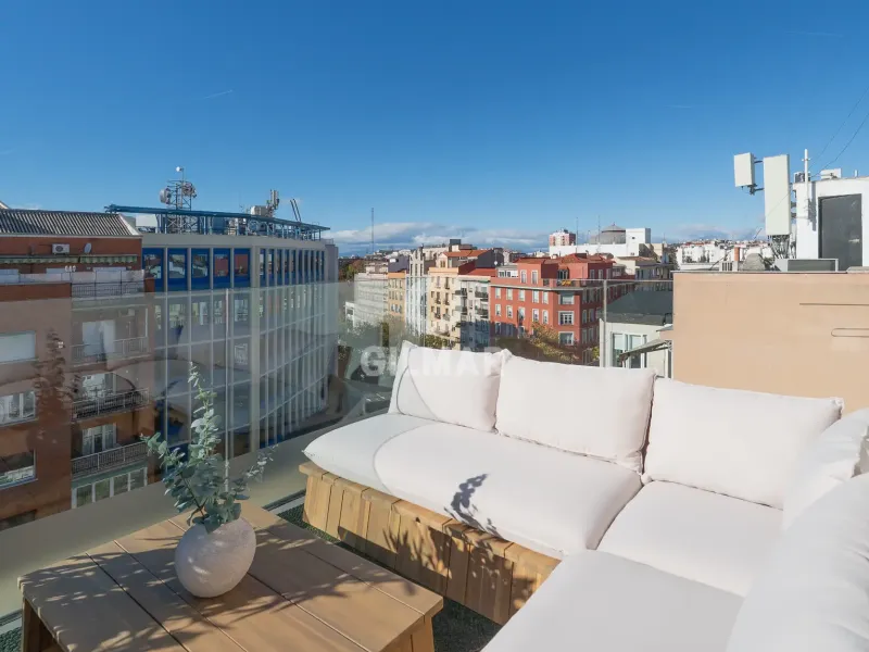 Duplex penthouse in Trafalgar - Madrid