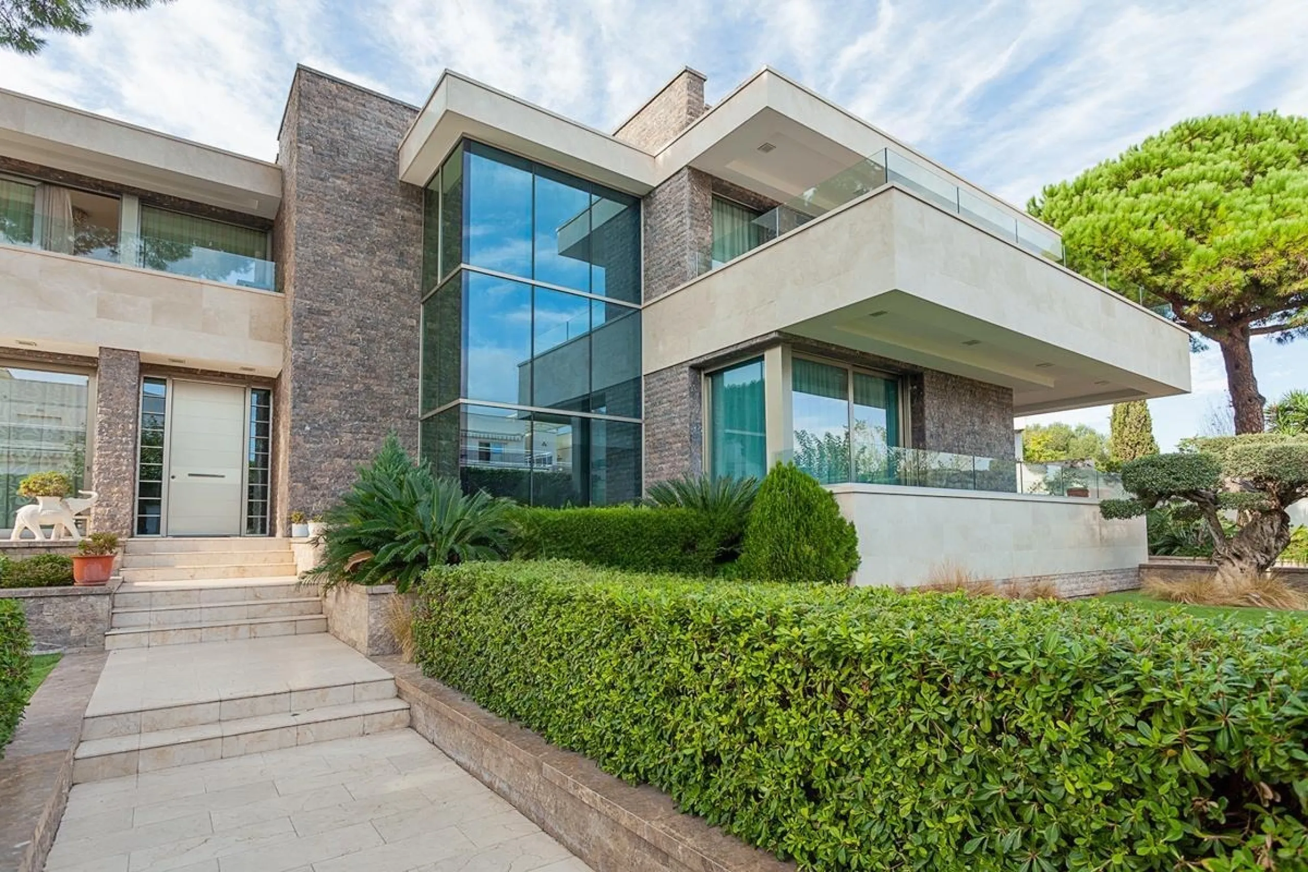 Modern Villa with Heated Pool in the Heart of Platja d’Aro, Costa Brava