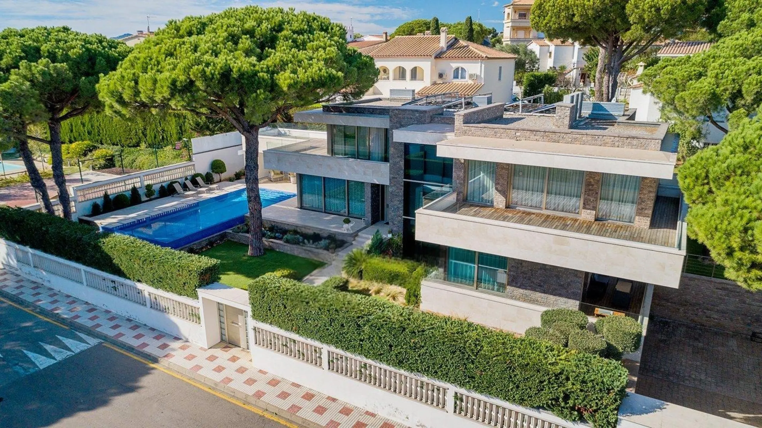 Modern Villa with Heated Pool in the Heart of Platja d’Aro, Costa Brava