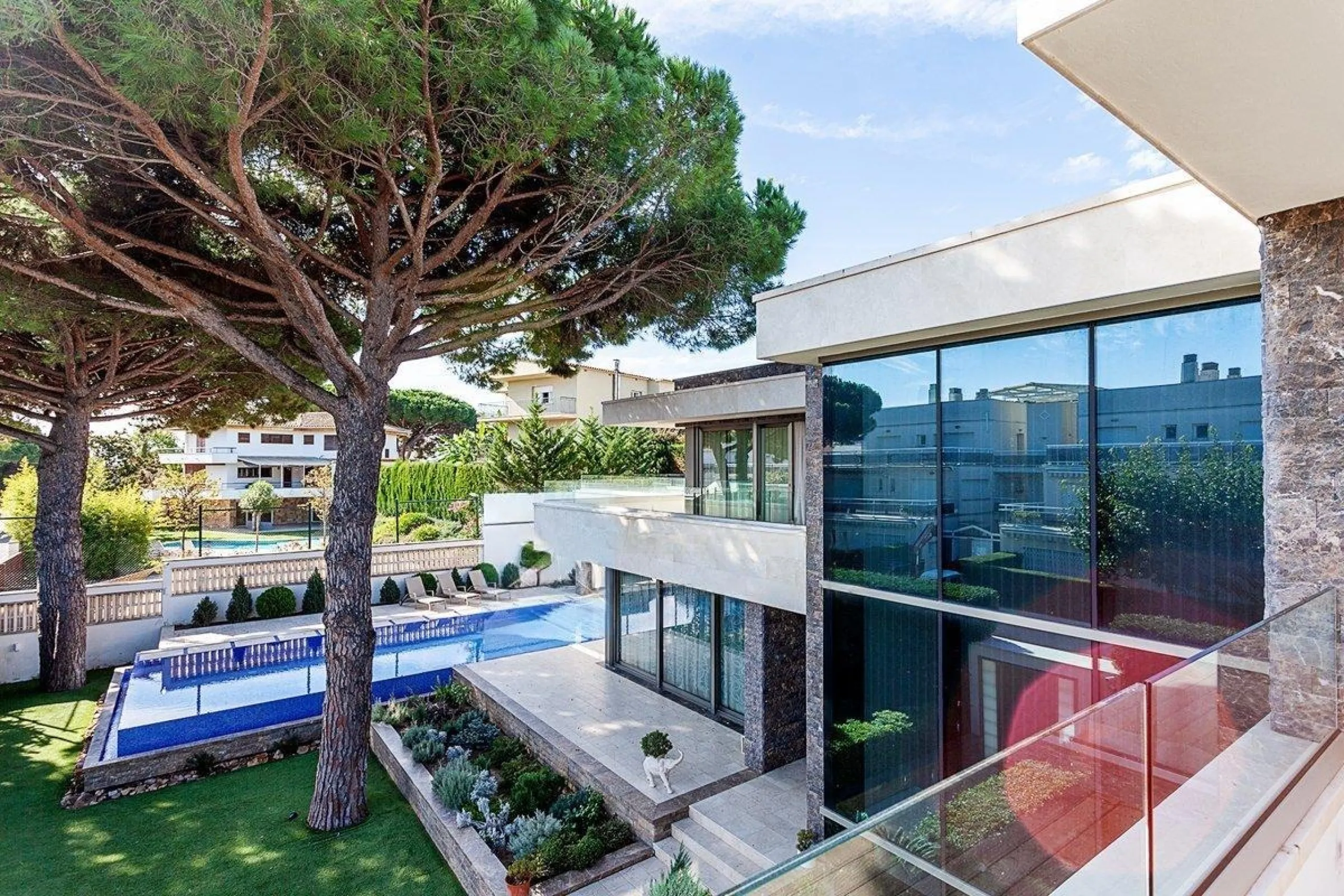 Modern Villa with Heated Pool in the Heart of Platja d’Aro, Costa Brava