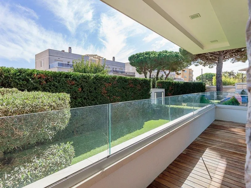 Modern Villa with Heated Pool in the Heart of Platja d’Aro, Costa Brava