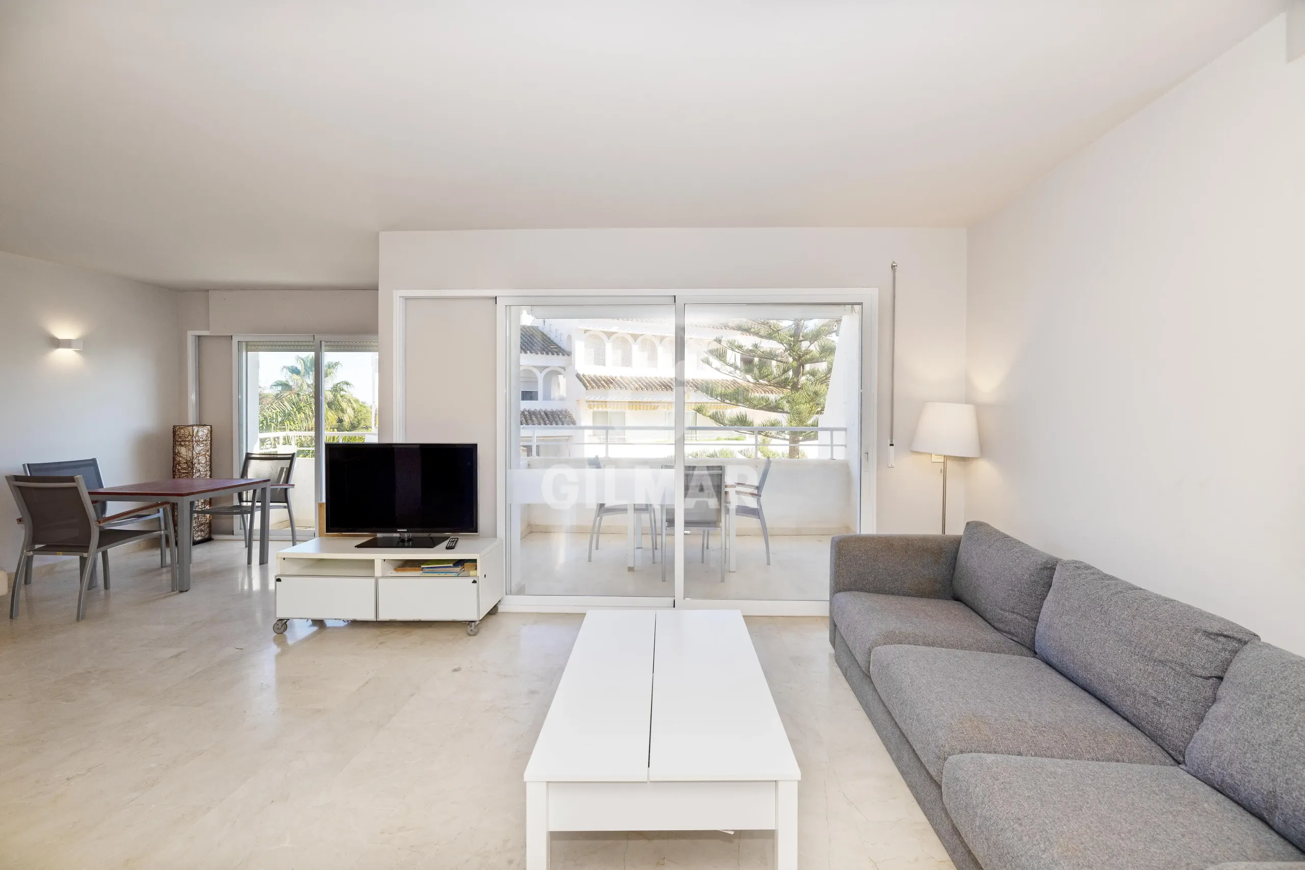 Duplex penthouse in Marbella Este - Málaga