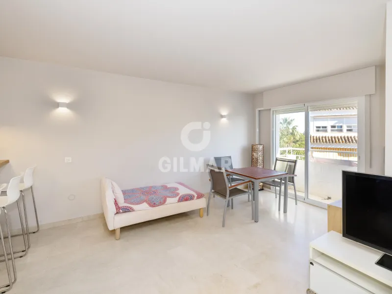 Duplex penthouse in Marbella Este - Málaga