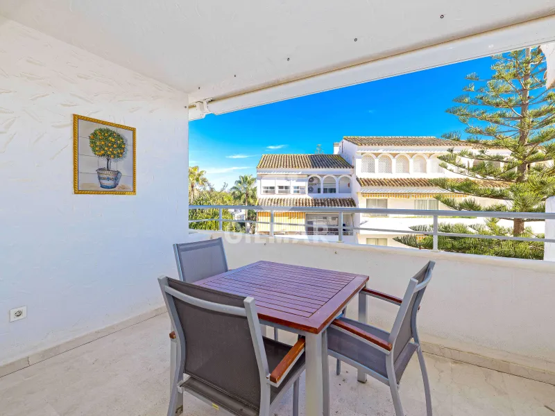 Duplex penthouse in Marbella Este - Málaga