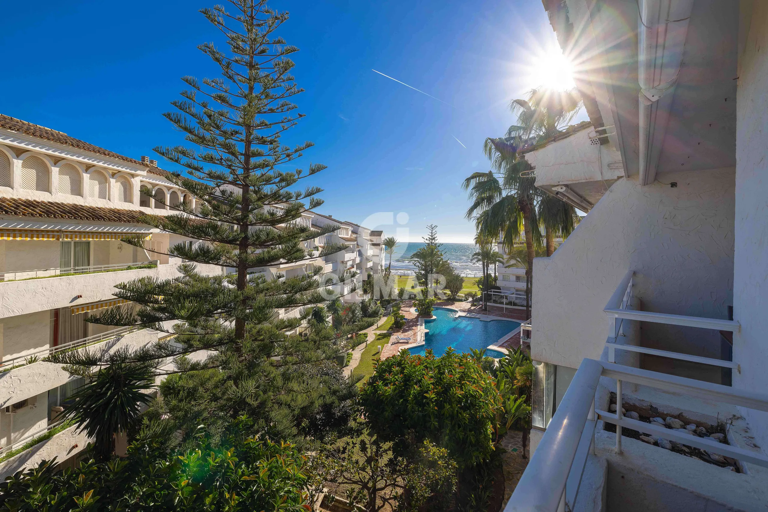 Duplex penthouse in Marbella Este - Málaga