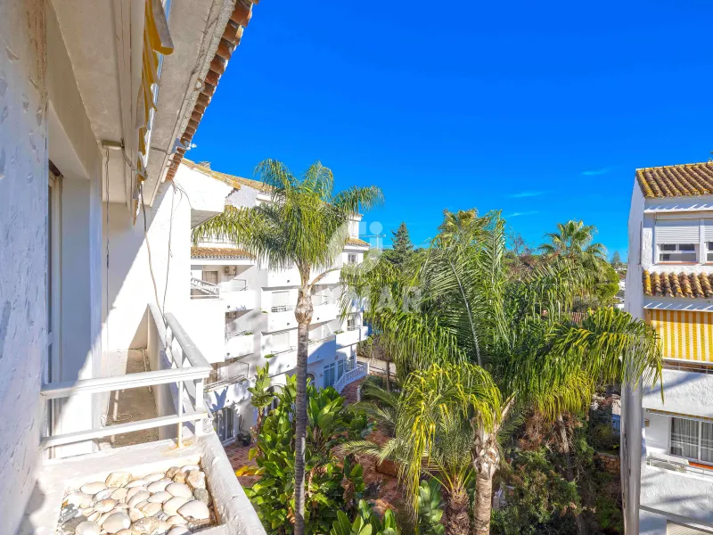 Duplex penthouse in Marbella Este - Málaga